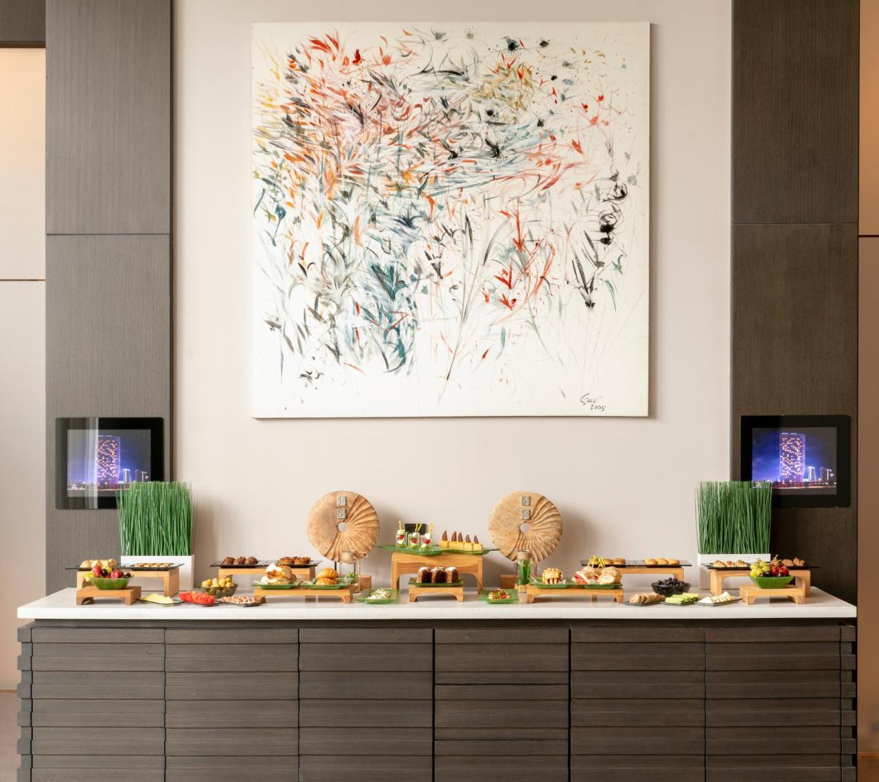 Aparthotel Westside Residences By Rotana 4*