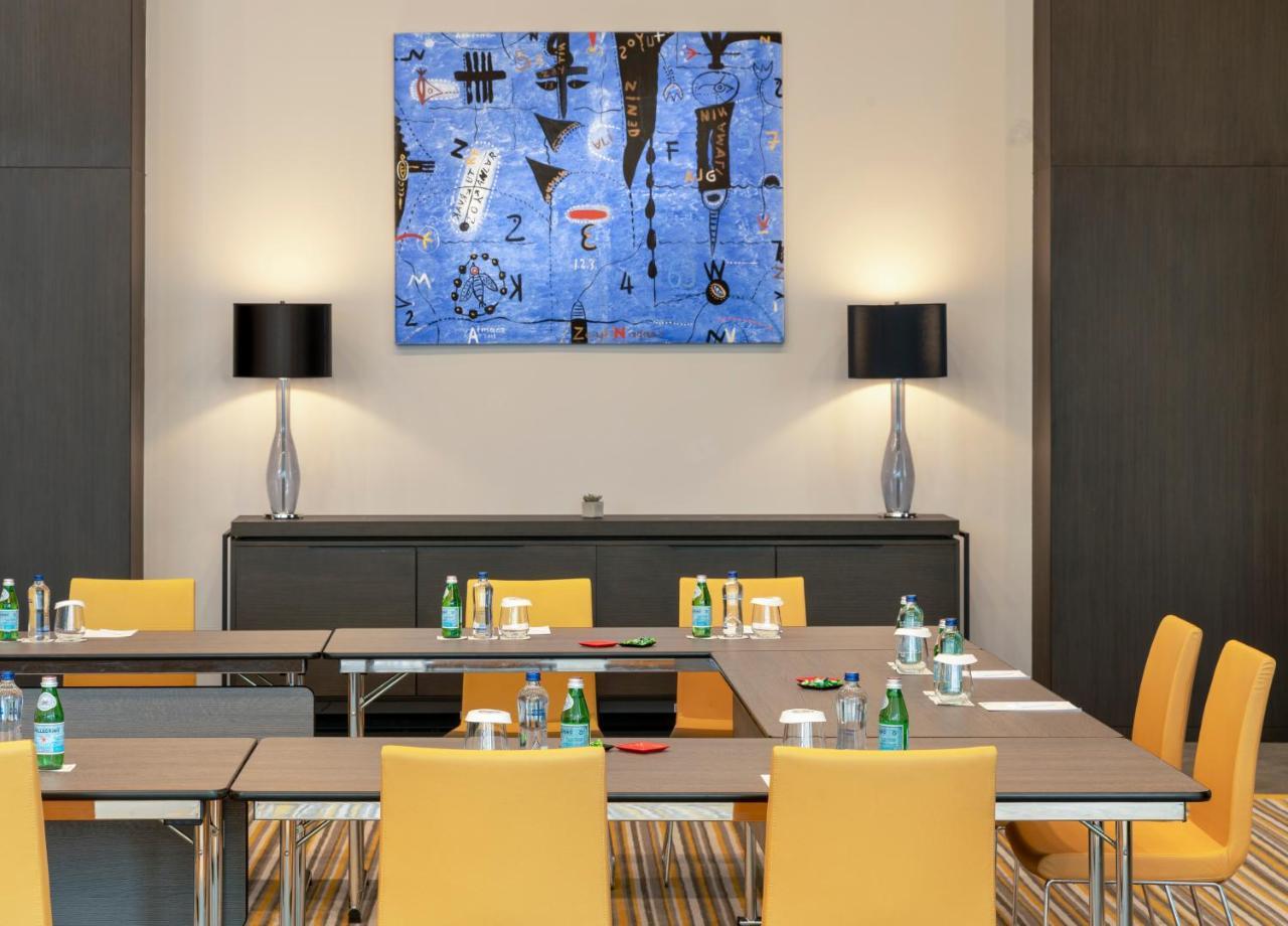 Westside Residences By Rotana Hotel de apartamente 4*